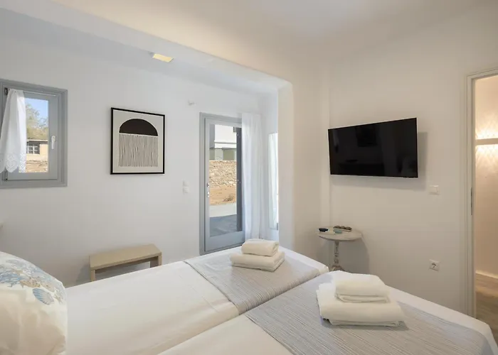 Paros Melodia * Logaras