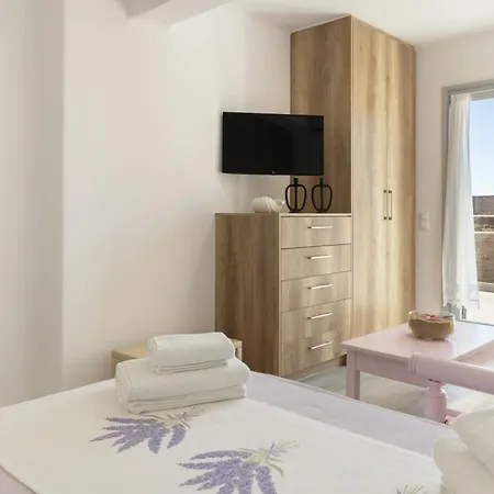 Paros Melodia * Logaras