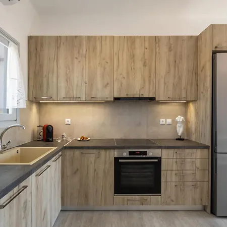 Paros Melodia Logaras