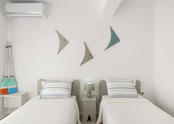 Paros Melodia * Logaras