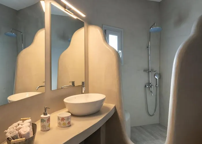 Paros Melodia Logaras