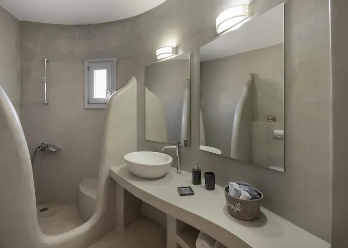 Paros Melodia Logaras