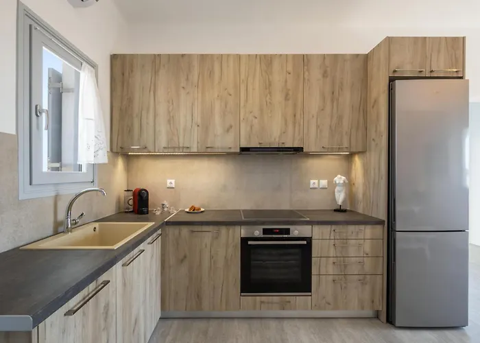 Paros Melodia Logaras